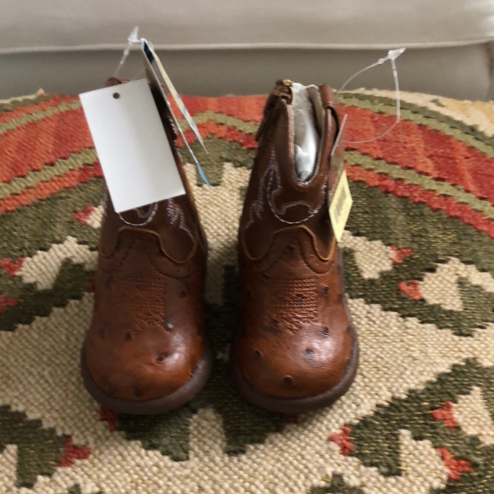 Brand new roper cowboy boots size 2 baby